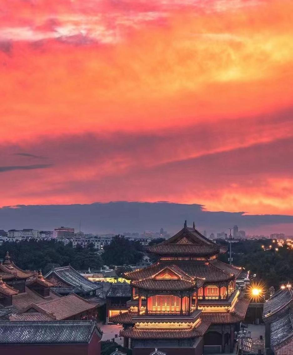 Happy Dragon Courtyard- Newly Renovated With French Windows, Near Tian'Anmen Forbidden City,Lama Temple And Heaven Temple, 3Minutes Walk From Subway,Fluent English Speaking With Tourist Sights Tickets Service ,Free Coffee &Laundry Service Пекін Екстер'єр фото