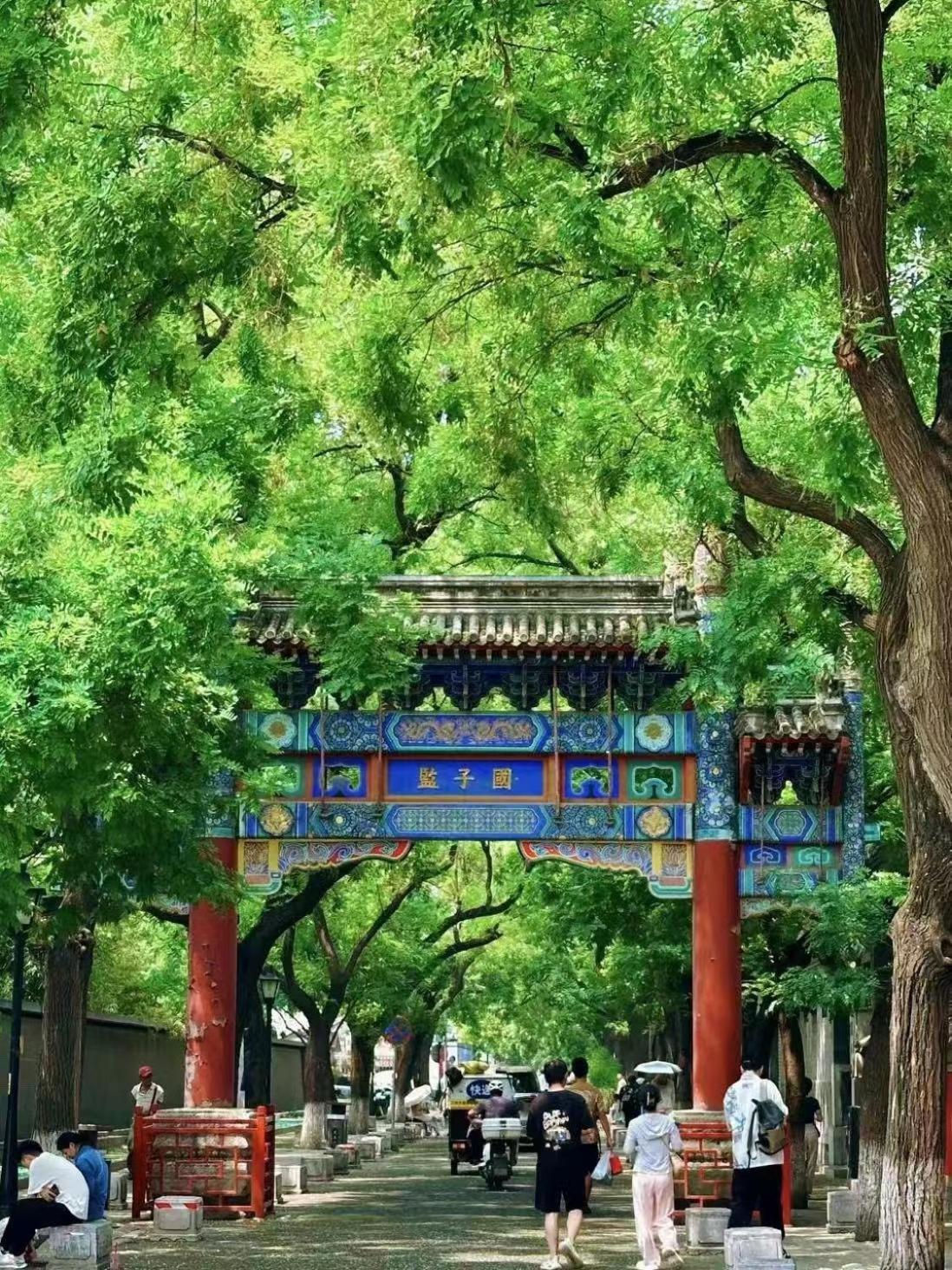 Happy Dragon Courtyard- Newly Renovated With French Windows, Near Tian'Anmen Forbidden City,Lama Temple And Heaven Temple, 3Minutes Walk From Subway,Fluent English Speaking With Tourist Sights Tickets Service ,Free Coffee &Laundry Service Пекін Екстер'єр фото