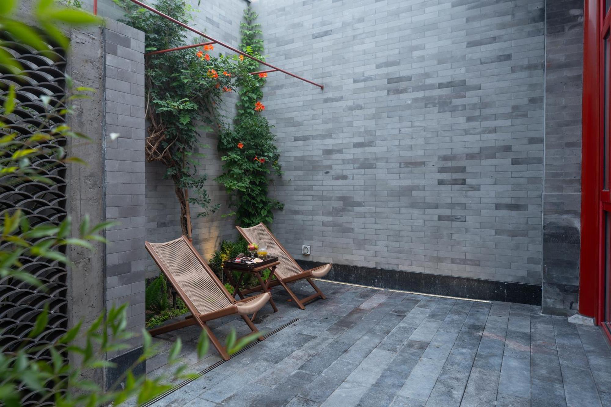 Happy Dragon Courtyard- Newly Renovated With French Windows, Near Tian'Anmen Forbidden City,Lama Temple And Heaven Temple, 3Minutes Walk From Subway,Fluent English Speaking With Tourist Sights Tickets Service ,Free Coffee &Laundry Service Пекін Екстер'єр фото